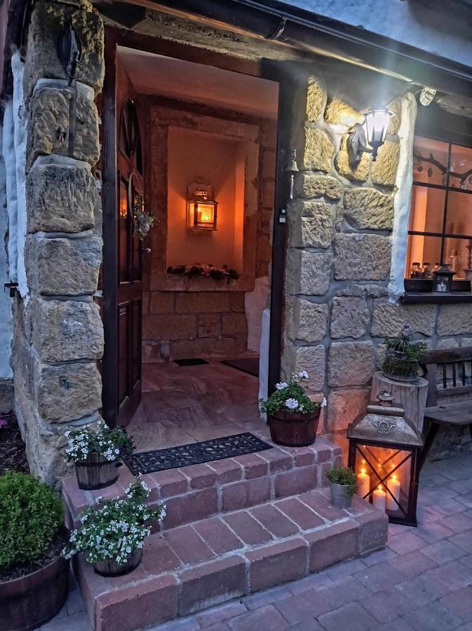 Homestay Trapani House & Camp Ruzova