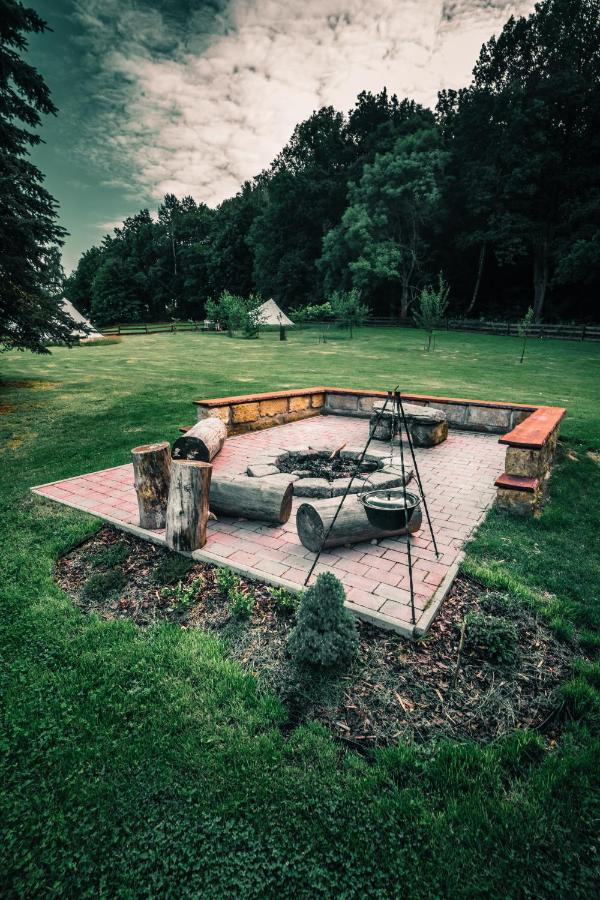 Trapani House & Camp Ruzova