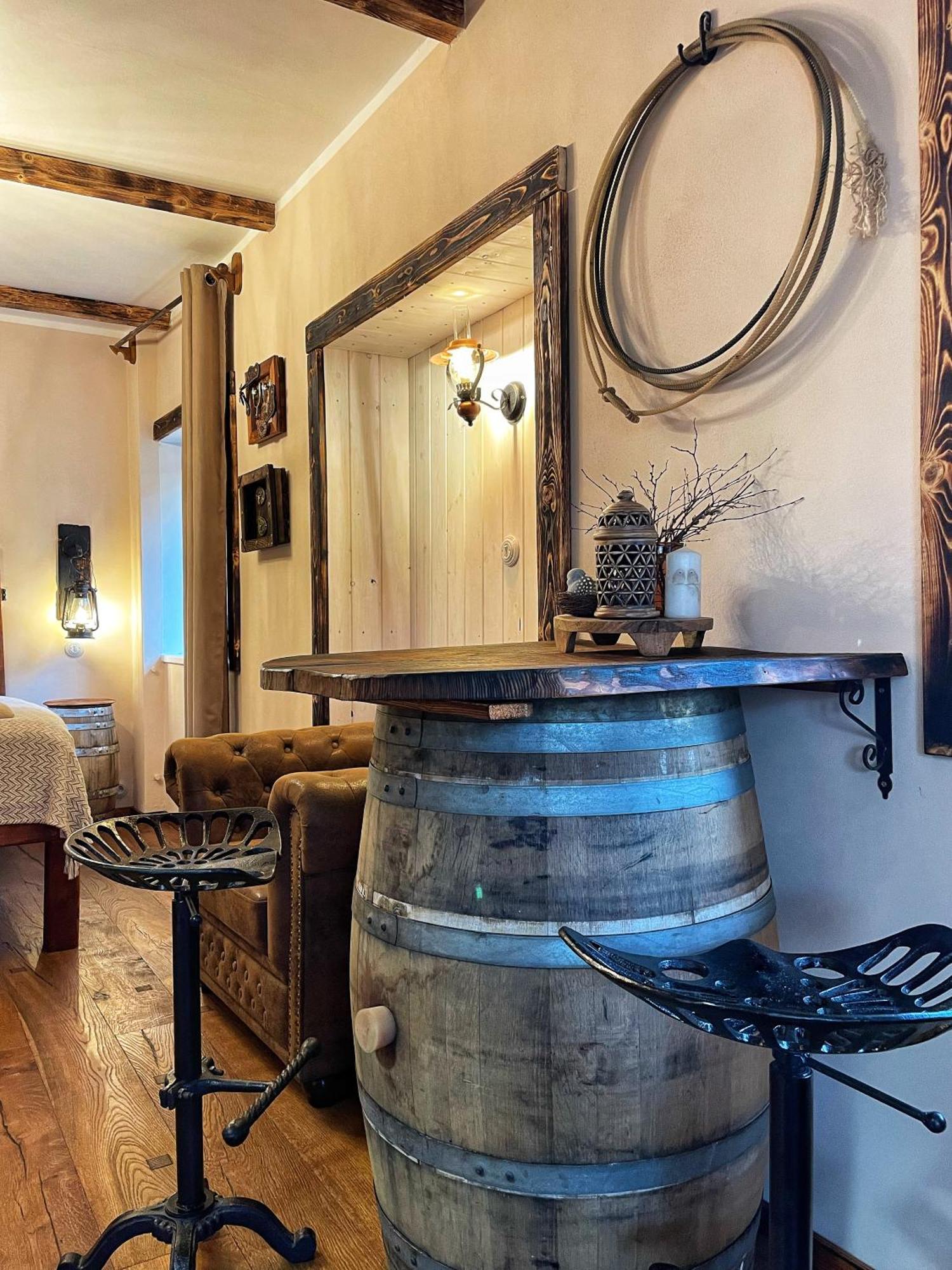 Homestay Trapani House & Camp Ruzova