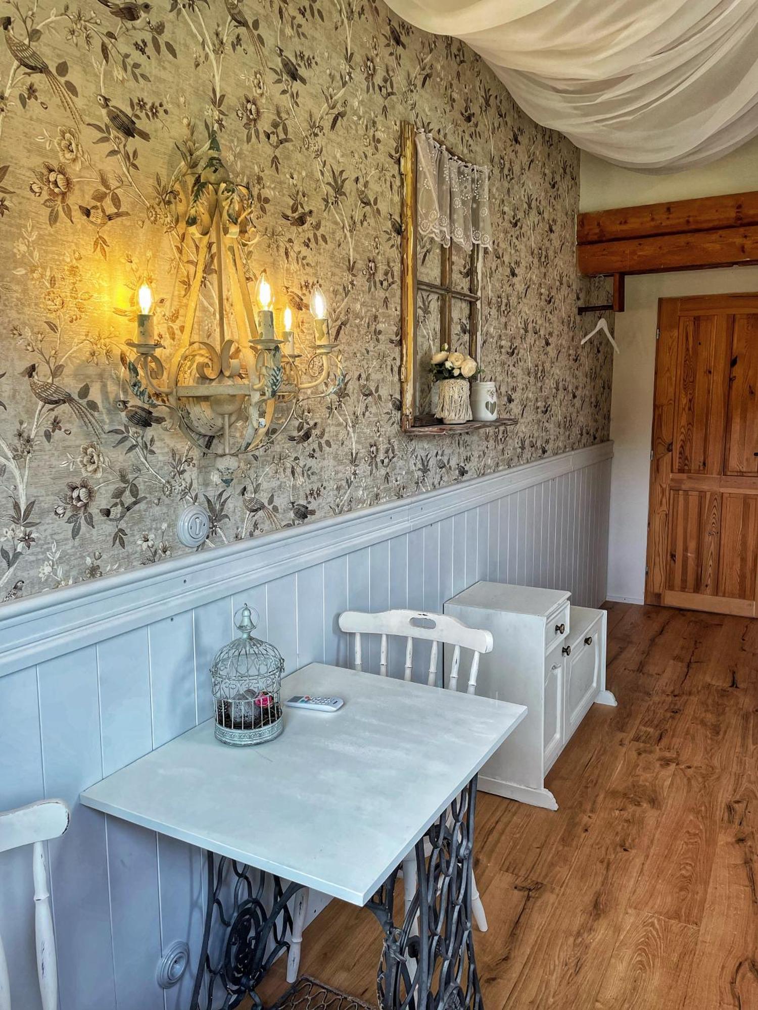 Trapani House & Camp Homestay *
